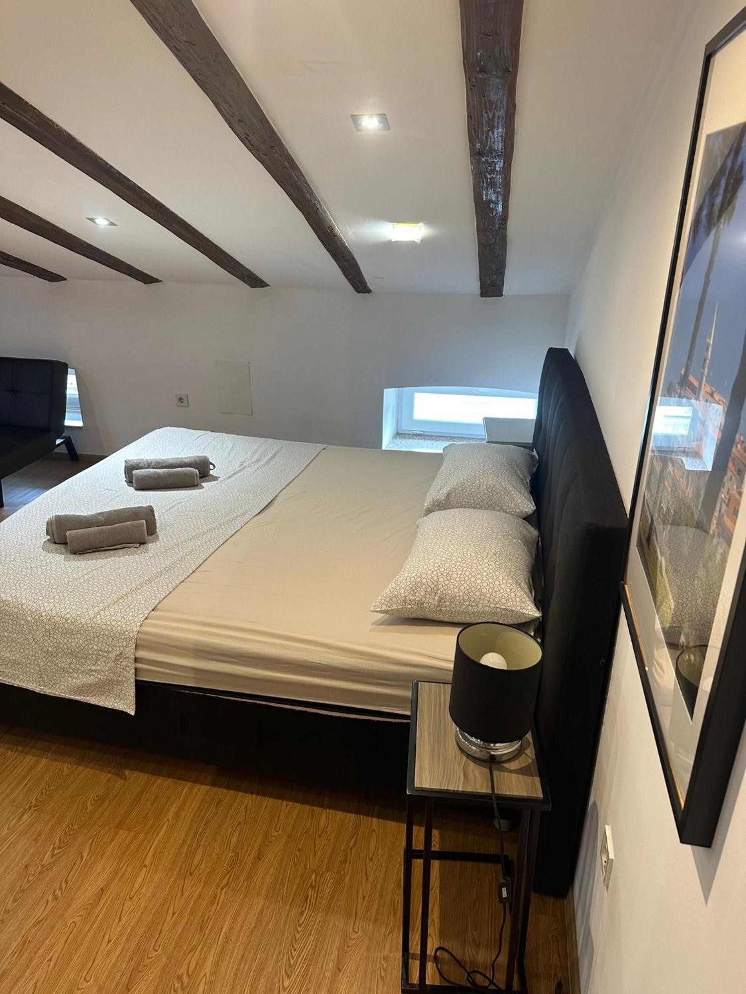 Apartment In The Heart Of Пула Екстериор снимка