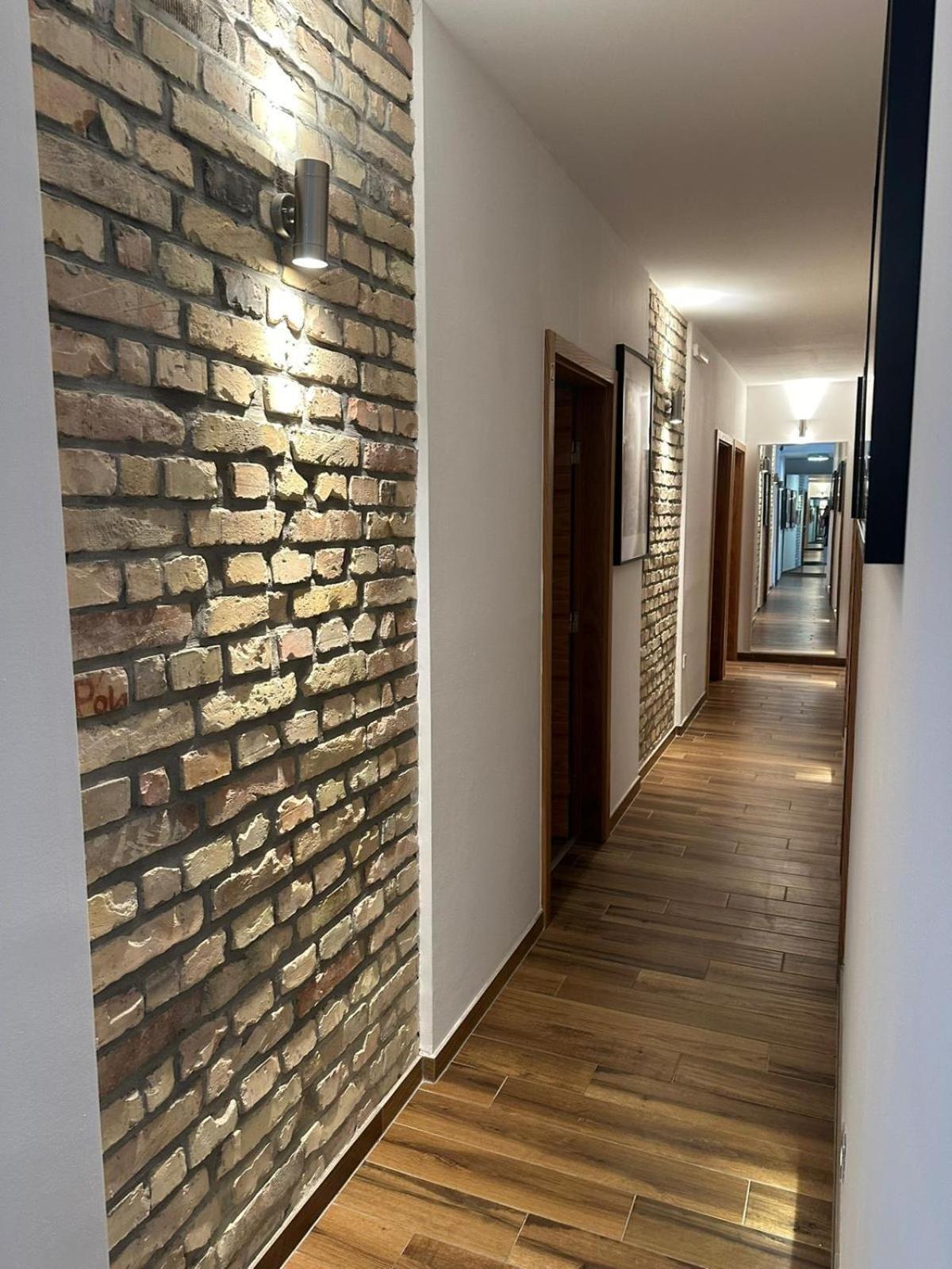 Apartment In The Heart Of Пула Екстериор снимка